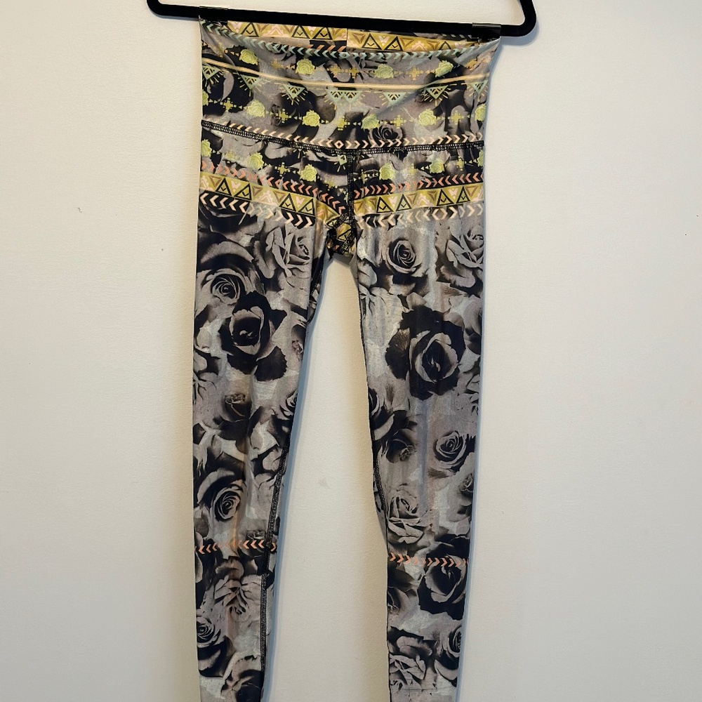 Teeki Desert Rose Hot Pant